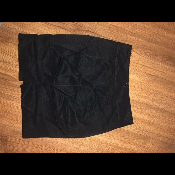 Pencil skirt - Picture 3 of 3